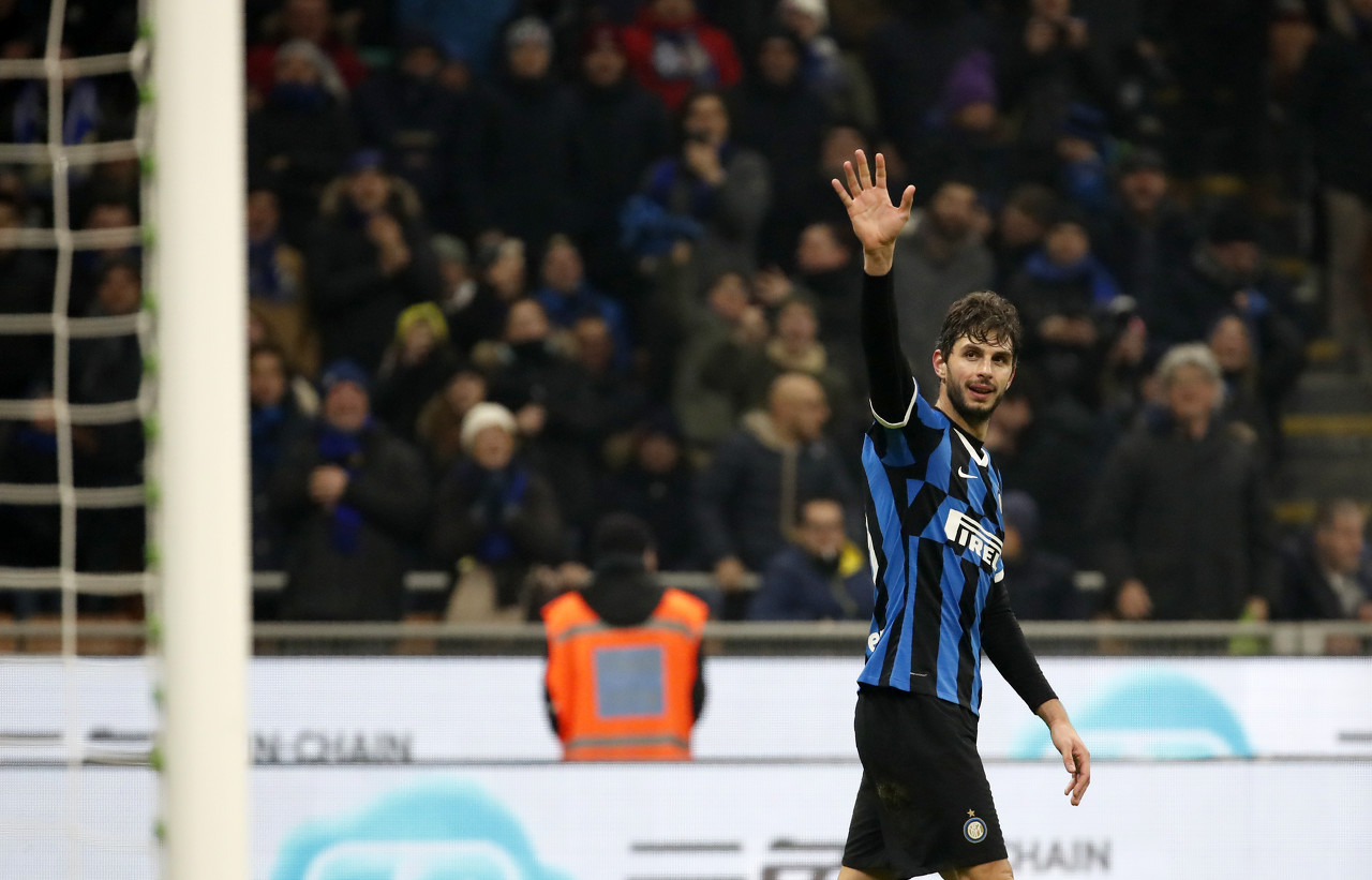 最后一舞！C罗2026世界杯定制款耐克金色签名战靴曝光（告别之舞将至：C罗2026世界杯定制耐克金色签名战靴亮相）