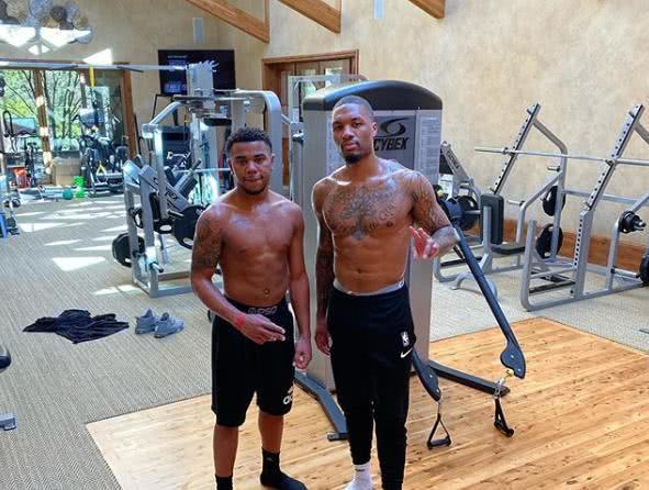 基米希：我对赢球方式很满意；感谢队医让我能顺利上场（基米希：对取胜方式满意，感谢队医助我顺利出场）