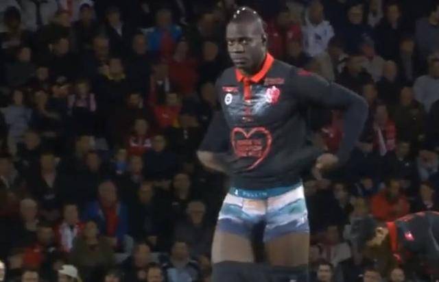 观战台：枪手苦战维拉+曼城遇黑马 梅西冲击生涯第47冠（前瞻：阿森纳鏖战维拉，曼城对阵黑马，梅西冲击生涯第47冠）