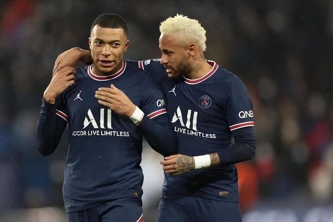 卡拉格：利物浦应在冬窗购买中后卫，这个位置几乎无人可用（卡拉格建议利物浦冬窗引进中卫：该位置人手告急）