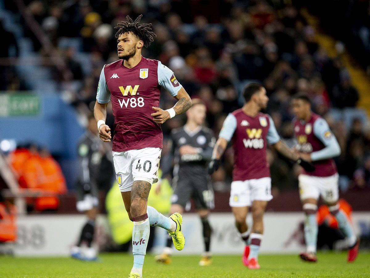 布伦森赛后调侃，若任市长将放任偷哈特手表者（布伦森赛后打趣：若当市长，将对偷走哈特手表者不予追究）