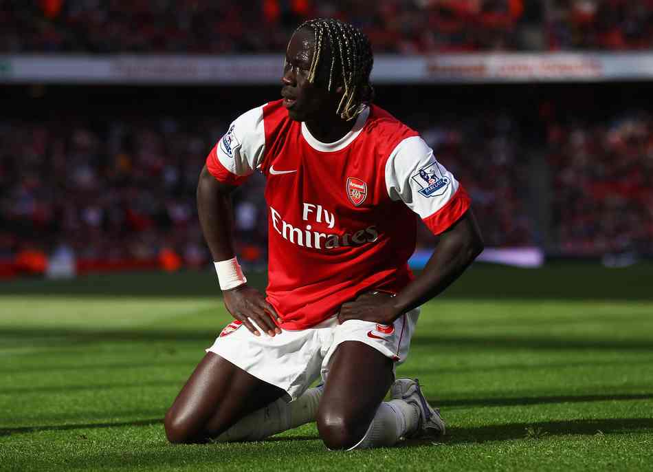 澳大利亚队凭韧性晋级（澳大利亚队顽强挺进下一轮）