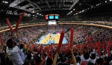 马德里足协举办第35届年度颁奖典礼，马塞洛、卡西等人出席（马德里足协第35届年度颁奖礼举行，马塞洛、卡西等现身）