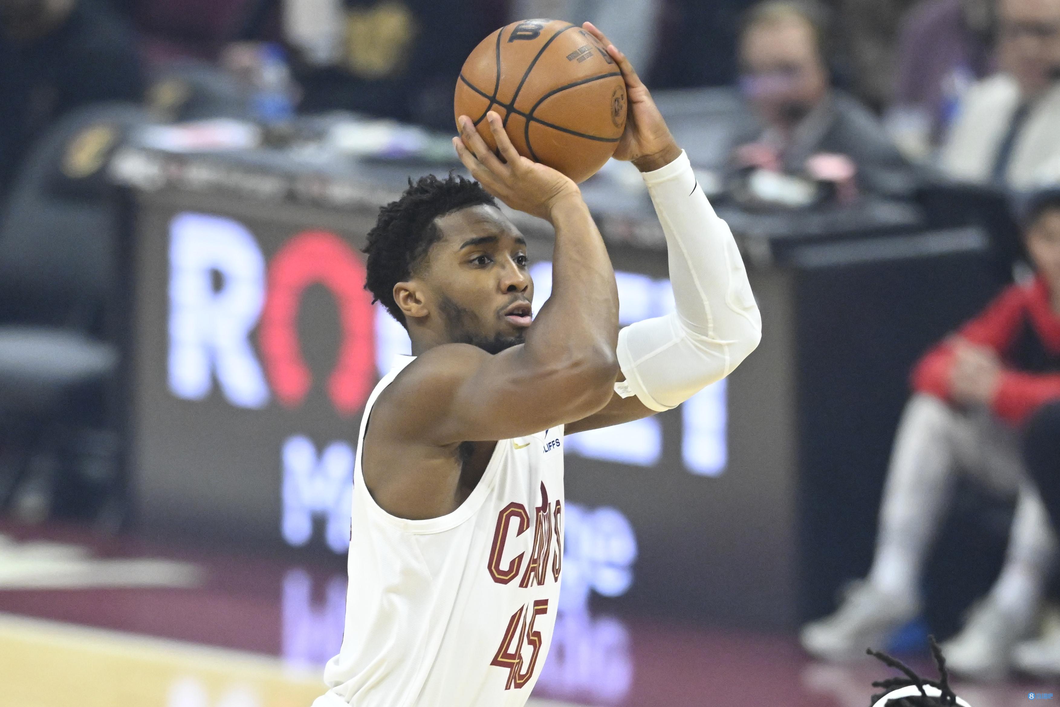 足球报：海港内部鼓励球员放开去打，高层无条件信任穆斯卡特（足球报：海港鼓励球员放开踢，高层对穆斯卡特完全信任）