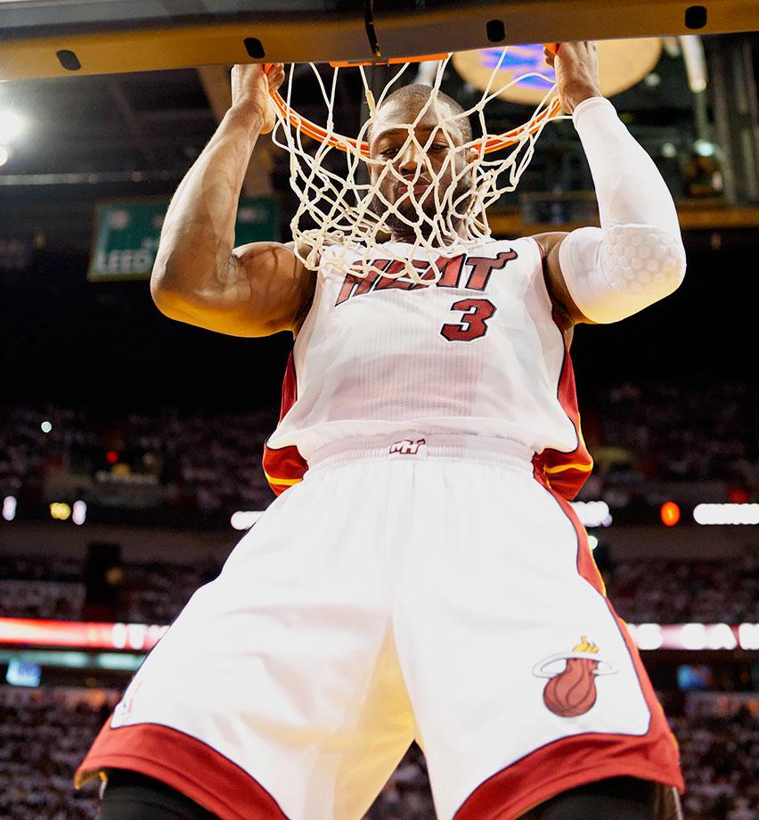 篮球NBA公布球衣销量榜，新晋巨星登顶（NBA最新球衣销量榜出炉，新星荣登榜首）