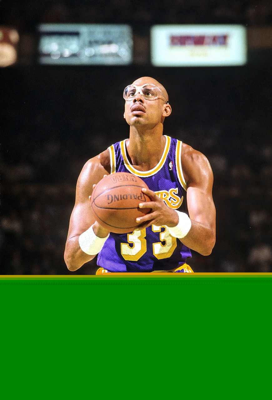 NBA漫谈｜乔丹职业生涯十大封神比赛：超越人类极限的时刻！（NBA杂谈｜乔丹生涯十大名局：那些超越人类极限的瞬间）