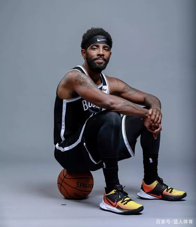 格里马尔多破门，勒沃库森队史第二次欧冠做客英格兰取得领先（格里马尔多破门，勒沃库森队史第二次在欧冠英格兰客场先拔头筹）