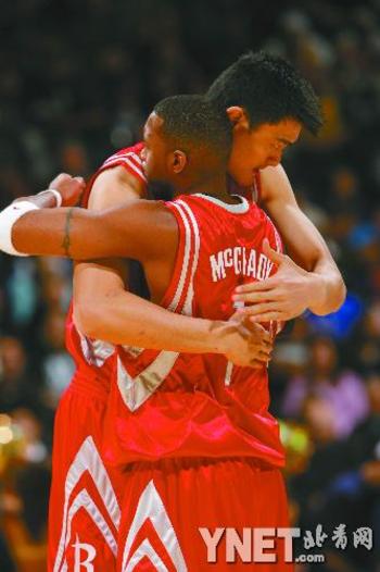 篮球火箭队内训练强度提升，新战术曝光（火箭队内训练强度升级，新战术亮相）