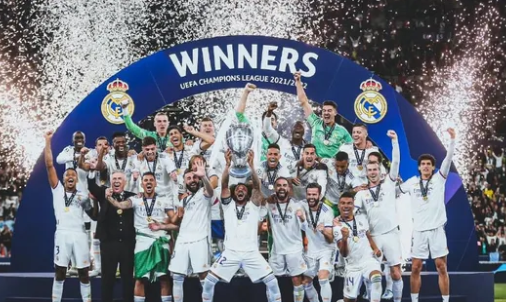 拉菲尼亚、莱万、亚马尔共缺阵120天，上次一同首发已是半年前（拉菲尼亚、莱万、亚马尔累计伤停120天，距上次联袂首发已过去半年）