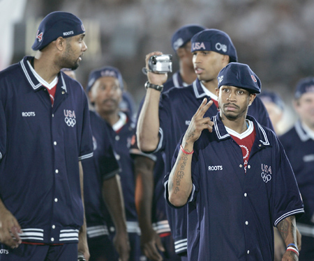 巴萨3比1马竞的第10分钟：球迷再次集体高喊梅西的名字！（巴萨3-1马竞进行至第10分钟，球迷再度齐声高喊梅西！）